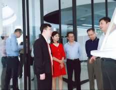 广东省工业和信息化局莅临呼和浩特代丰国际货运代理有限公司调研制造业创新中心建设情况 